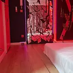 아파트 Pink Bdsm Apartment Lalka Milosci 브로츠와프