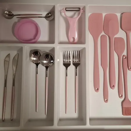 Pink Bdsm Apartment Lalka Milosci 브로츠와프