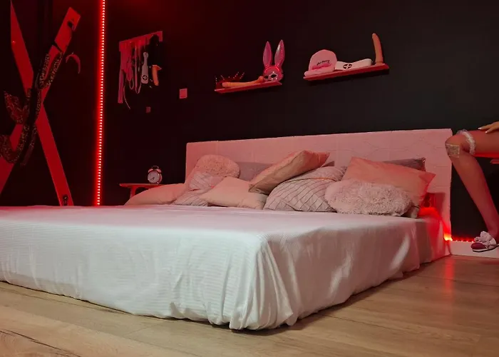 Pink Bdsm Apartment Lalka Milosci